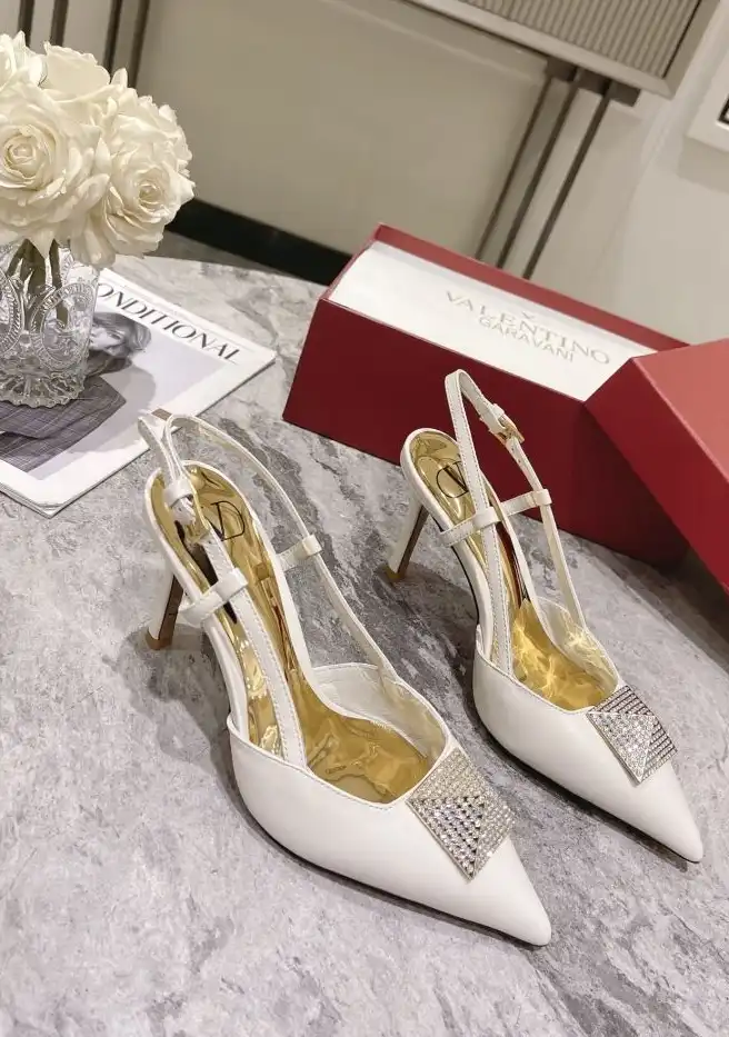 hype Valentino High Heels