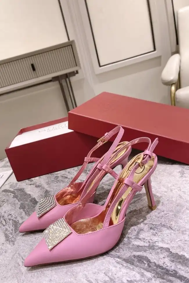 hype Valentino High Heels