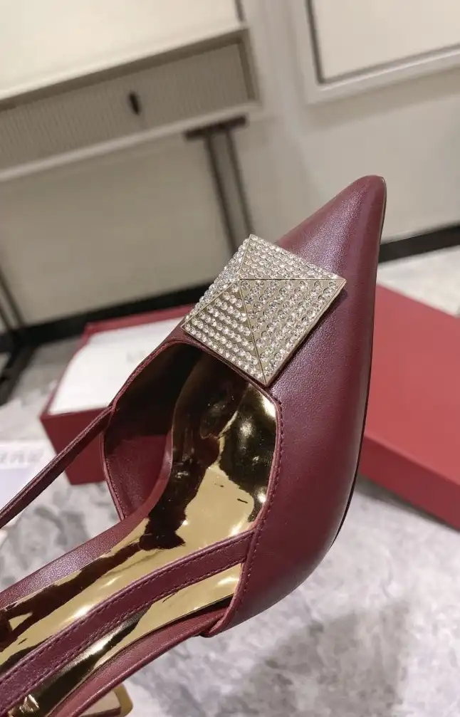 hype Valentino High Heels