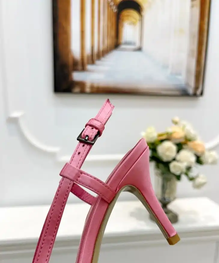 hype Valentino High Heels