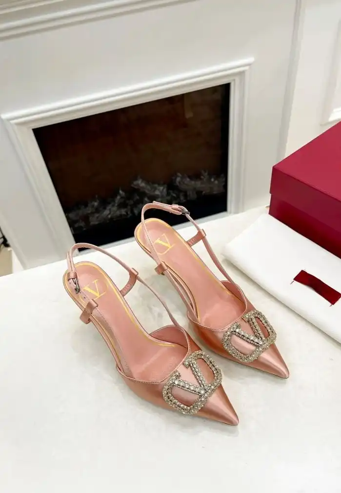 hype Valentino High Heels