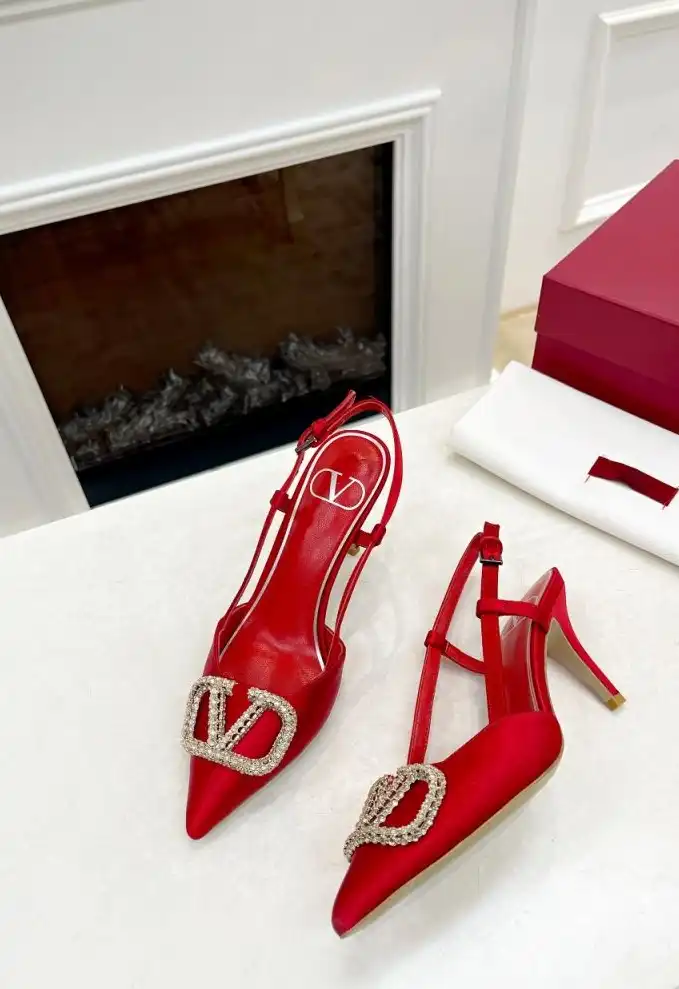 hype Valentino High Heels