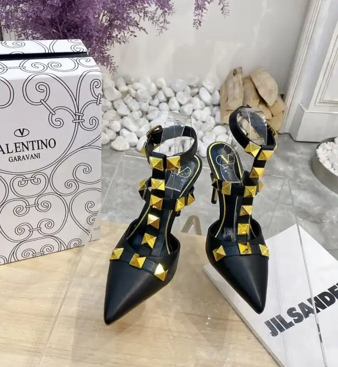 hype Valentino High Heels