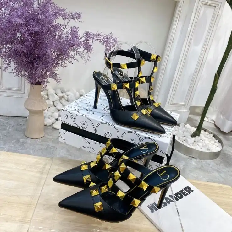 hype Valentino High Heels