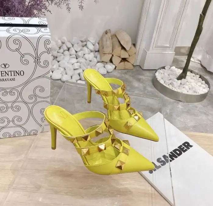 hype Valentino High Heels