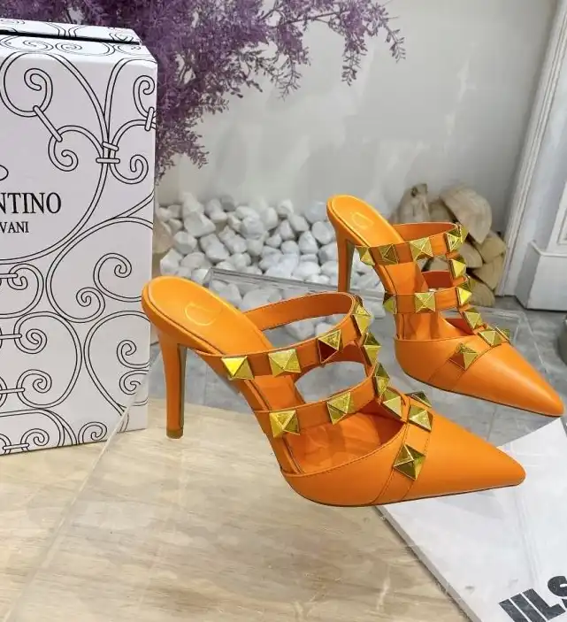 hype Valentino High Heels