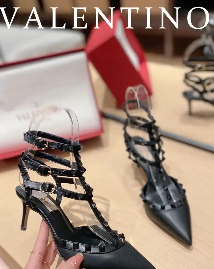 hype Valentino High Heels