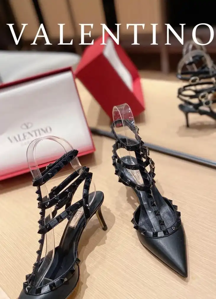 hype Valentino High Heels