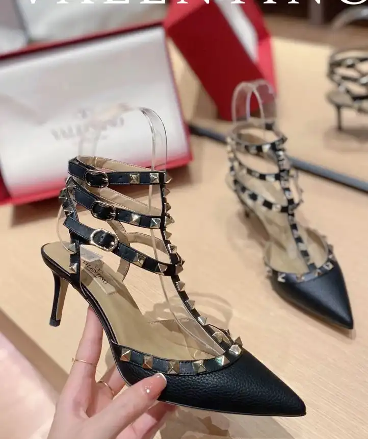 hype Valentino High Heels