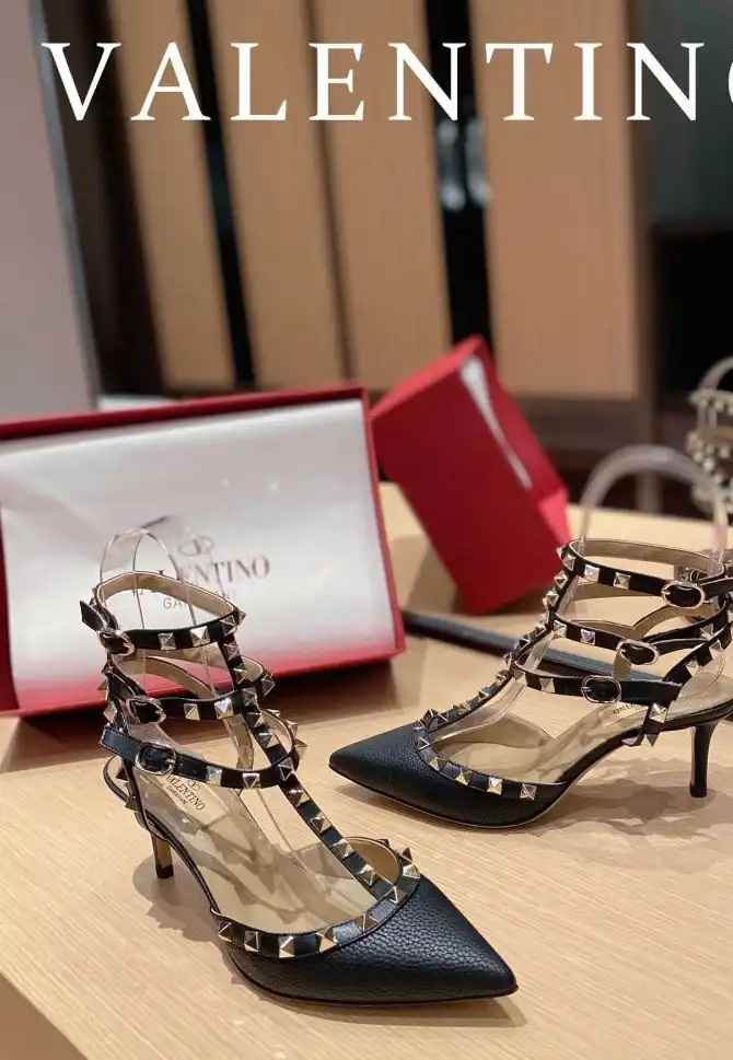 hype Valentino High Heels