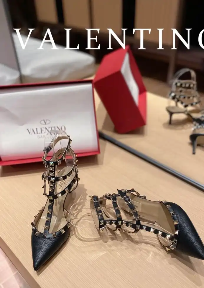 hype Valentino High Heels