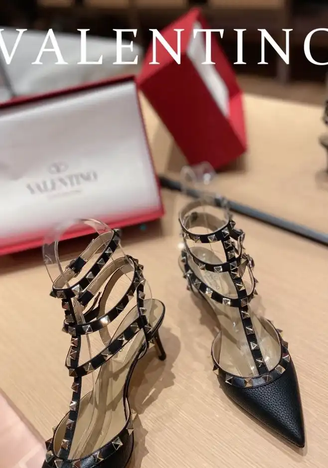 hype Valentino High Heels