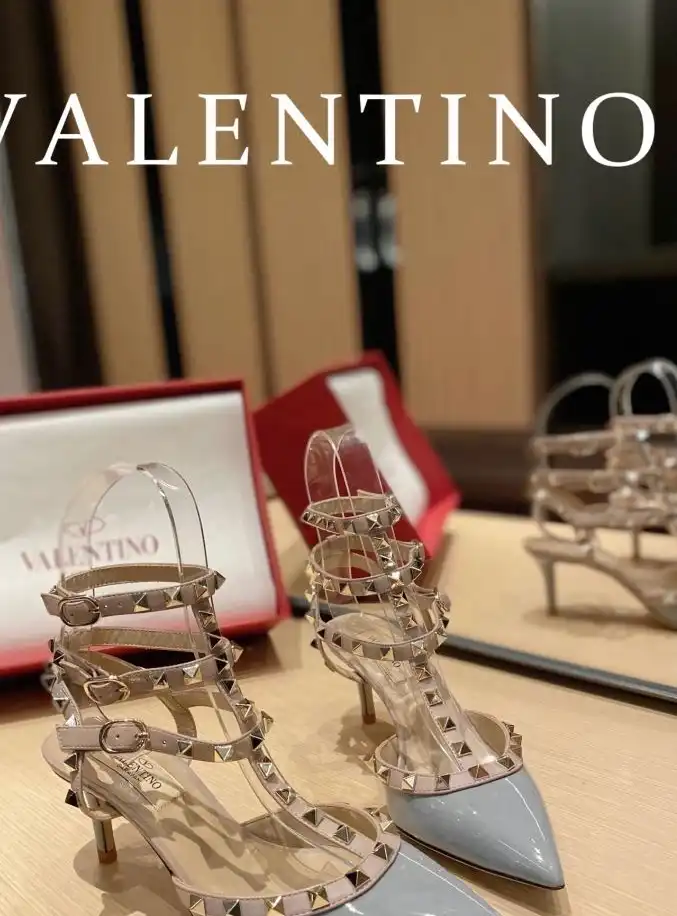 hype Valentino High Heels