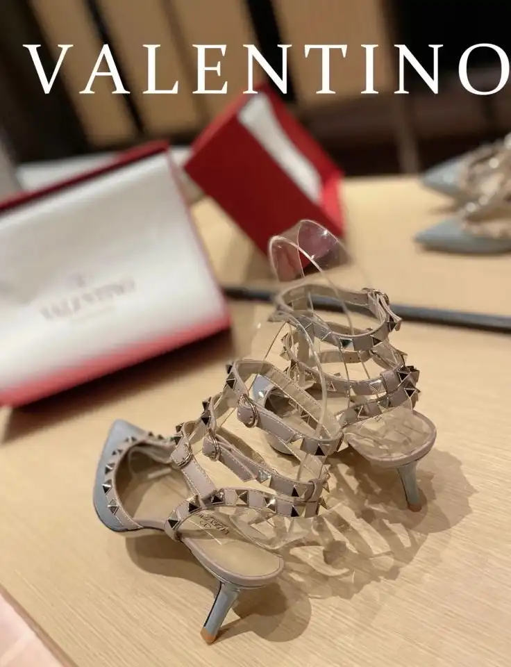 hype Valentino High Heels