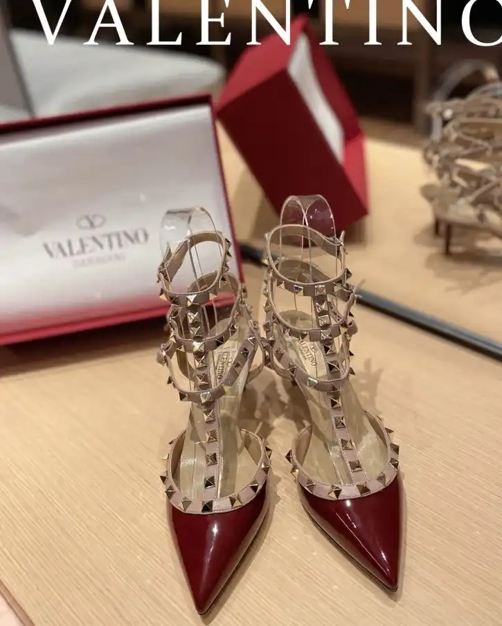 hype Valentino High Heels