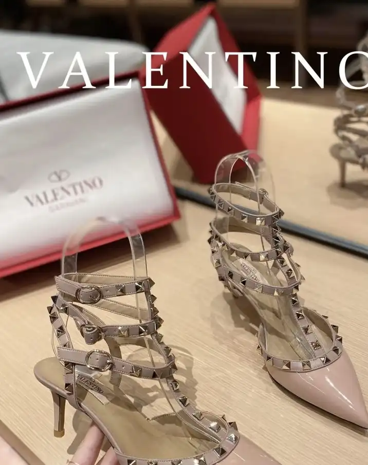 hype Valentino High Heels