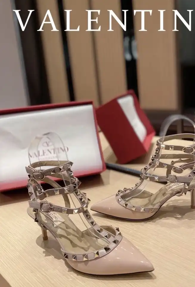 hype Valentino High Heels