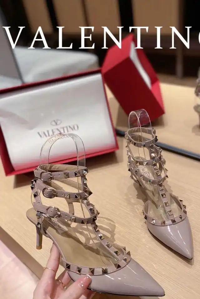 hype Valentino High Heels