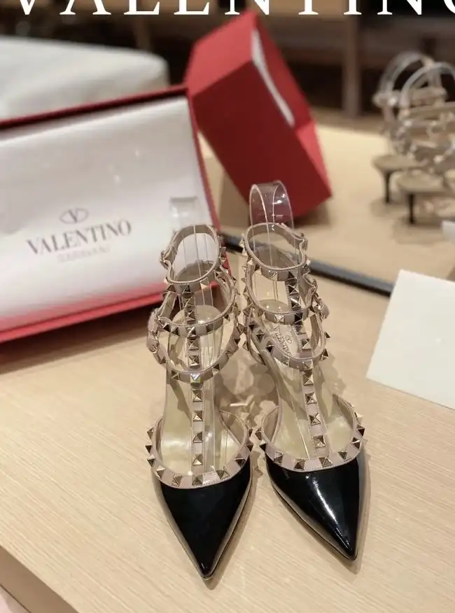 hype Valentino High Heels