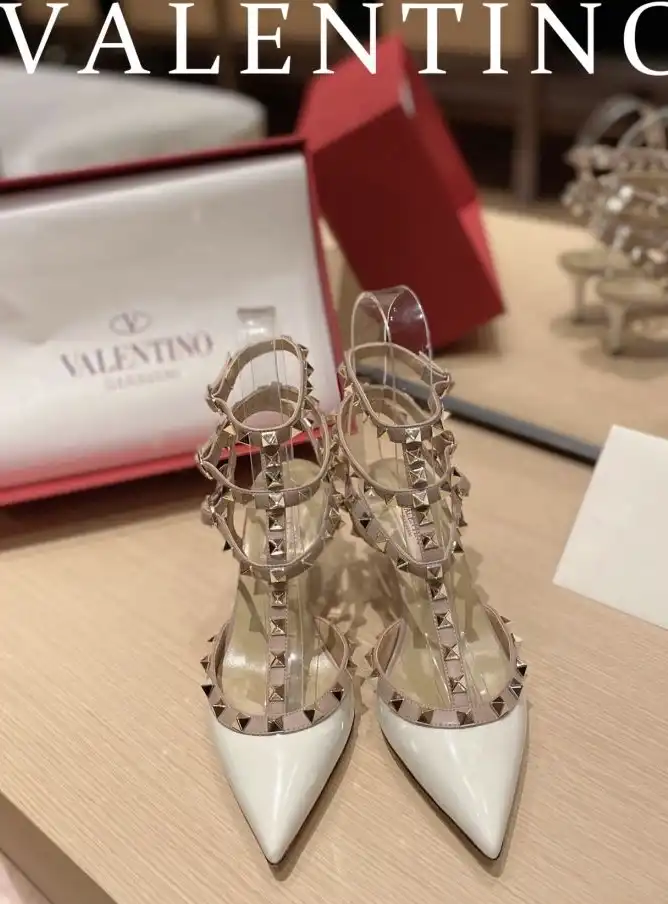 hype Valentino High Heels