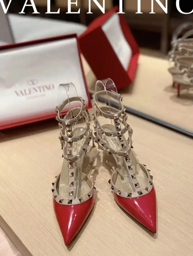 hype Valentino High Heels