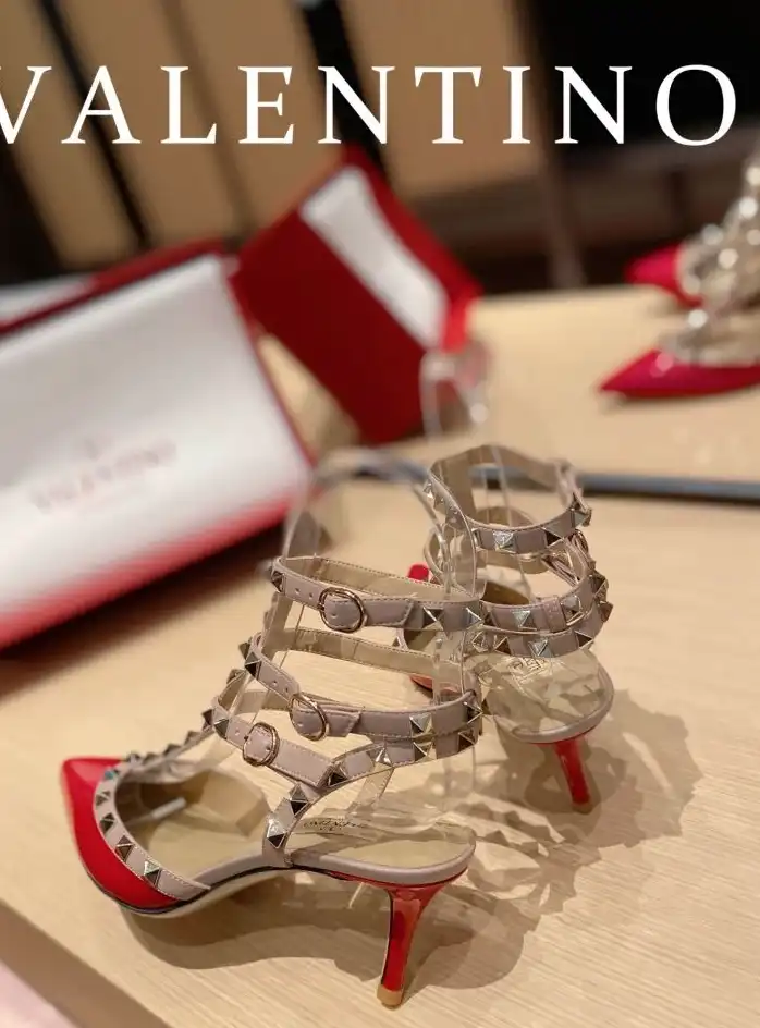 hype Valentino High Heels