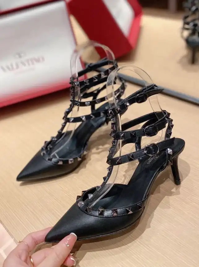 hype Valentino High Heels