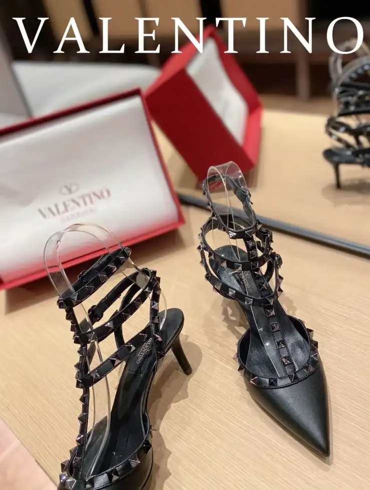 hype Valentino High Heels