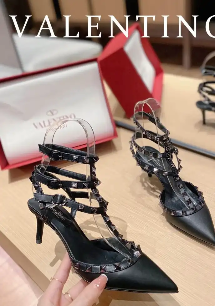 hype Valentino High Heels