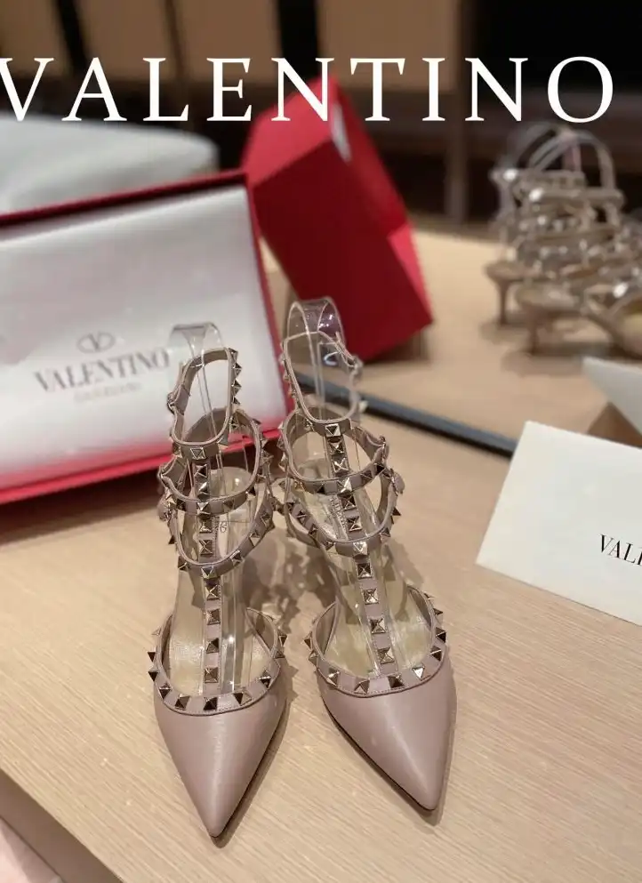 hype Valentino High Heels