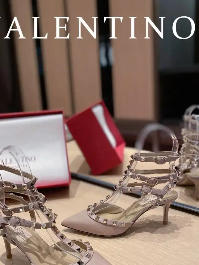 hype Valentino High Heels