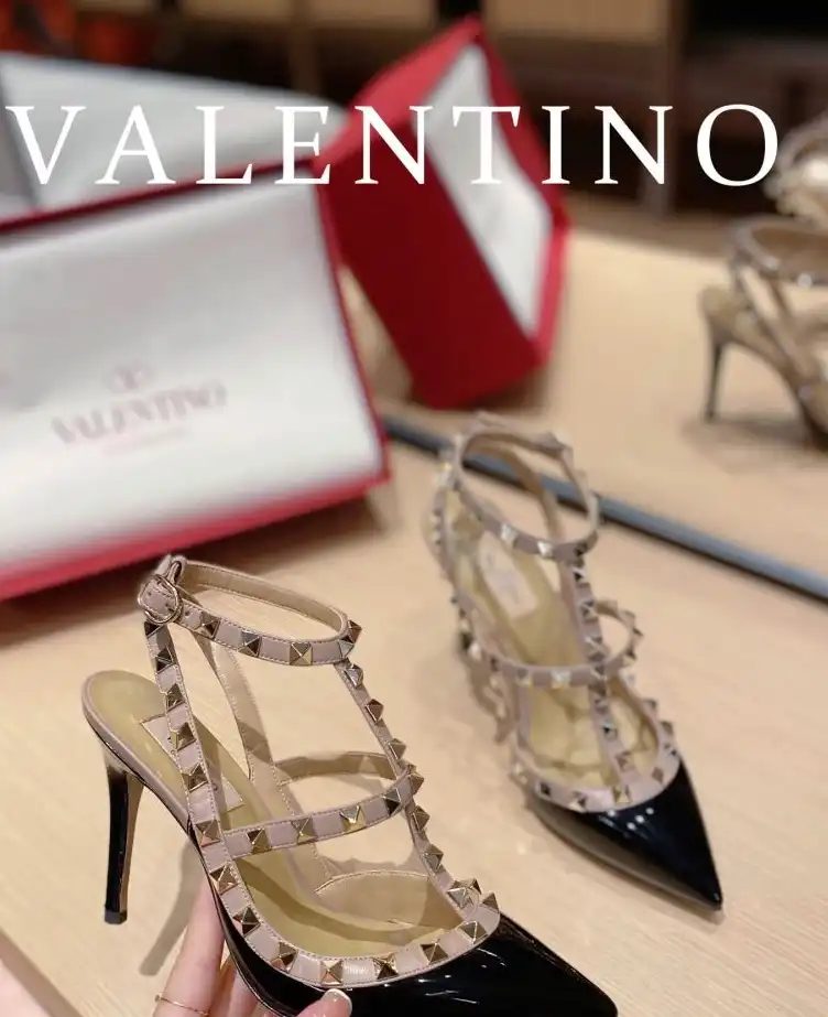 hype Valentino High Heels