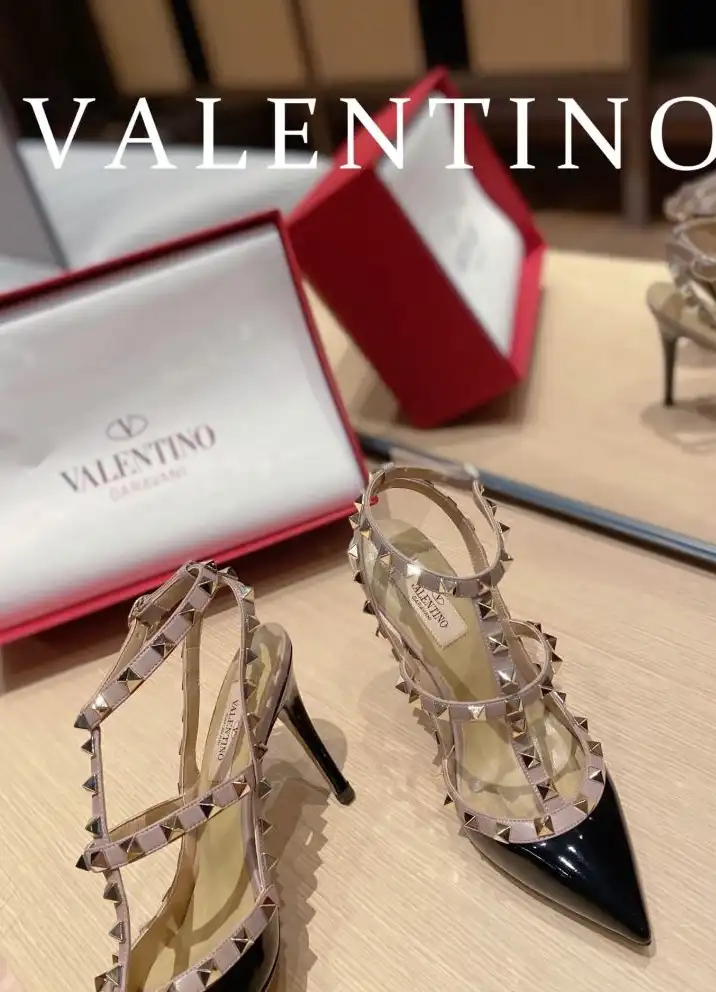 hype Valentino High Heels