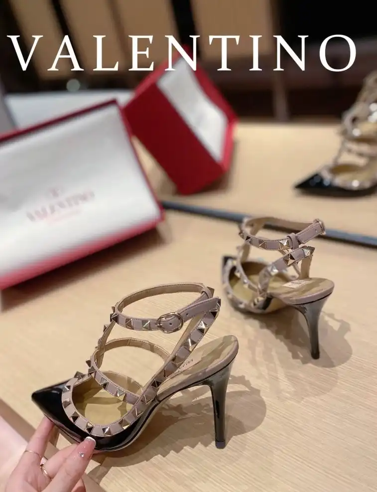 hype Valentino High Heels