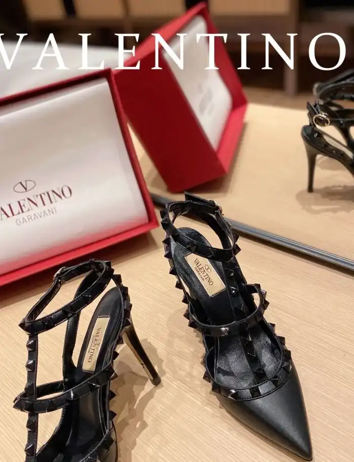 hype Valentino High Heels