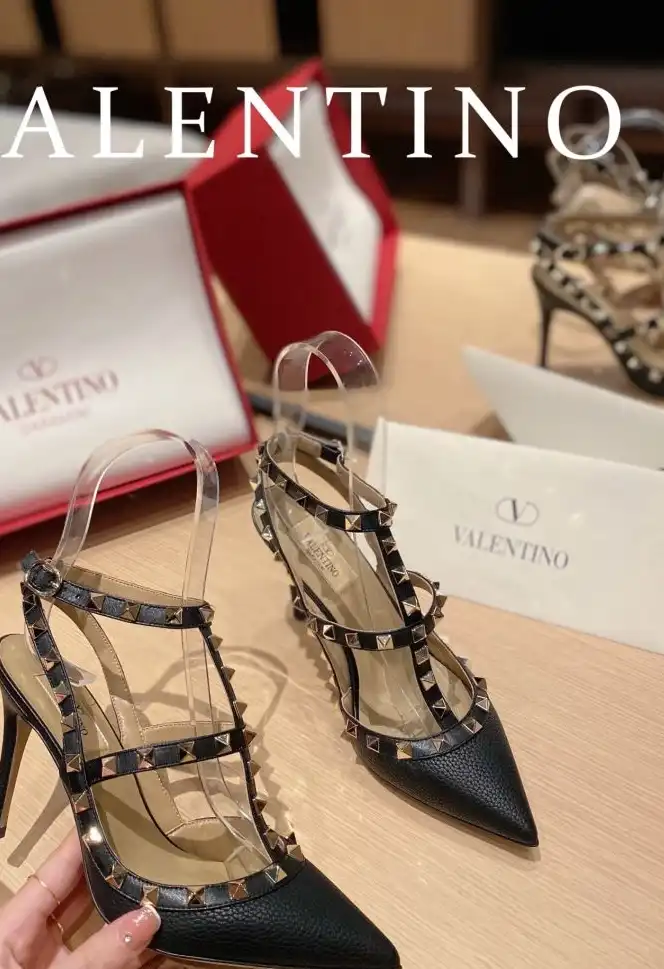 hype Valentino High Heels