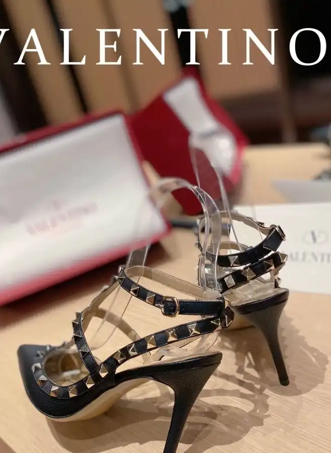 hype Valentino High Heels