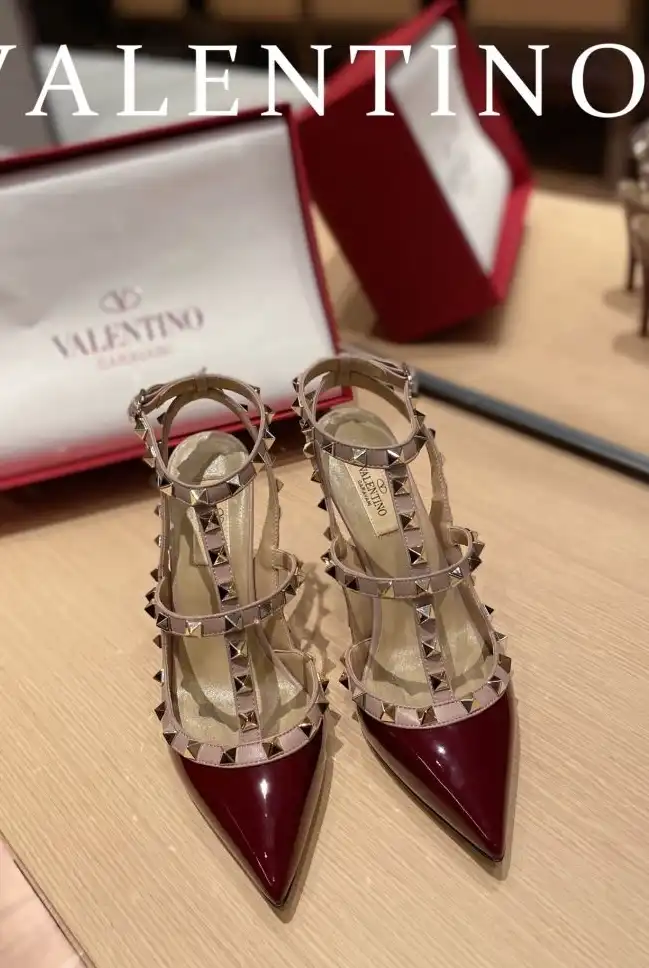 hype Valentino High Heels