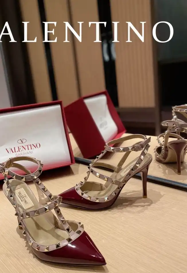 hype Valentino High Heels