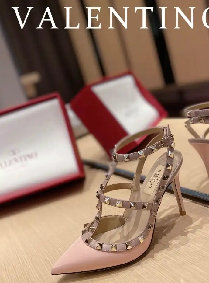 hype Valentino High Heels