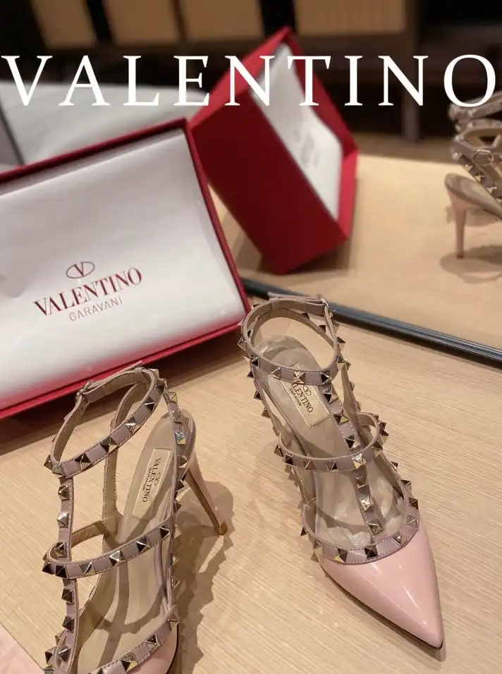 hype Valentino High Heels