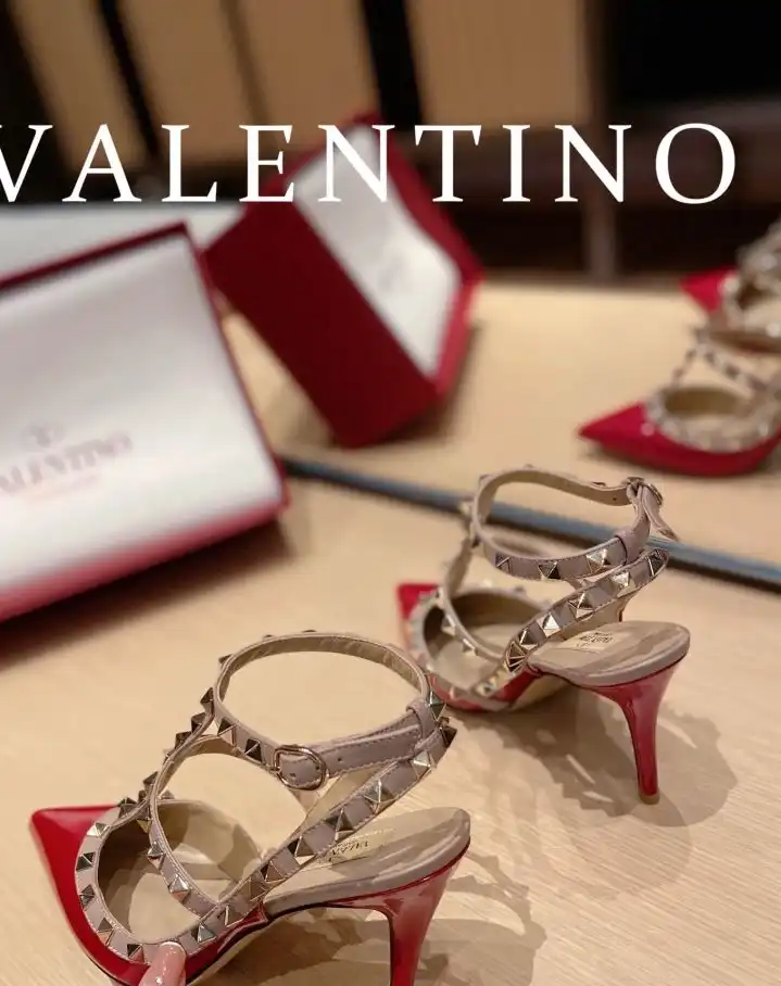 hype Valentino High Heels