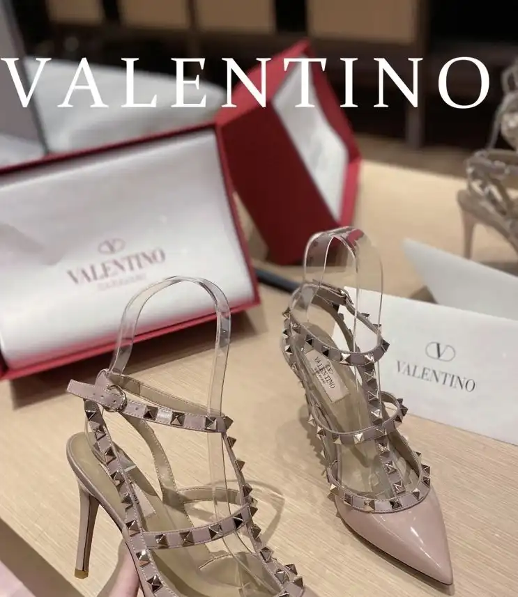 hype Valentino High Heels