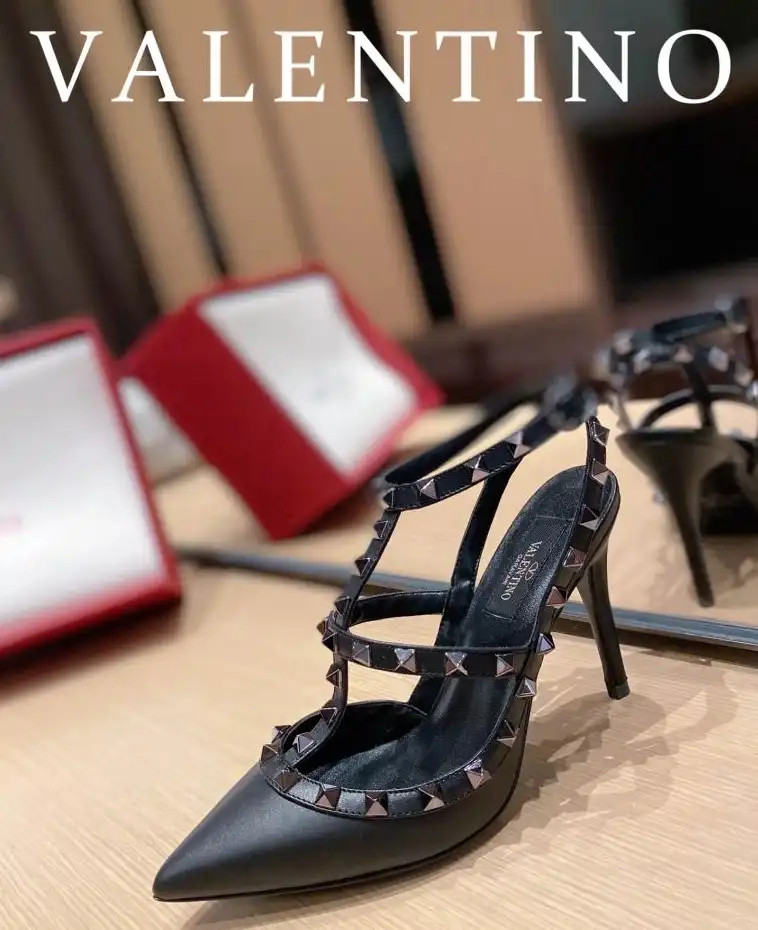 hype Valentino High Heels