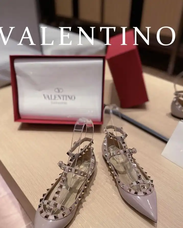 hype Valentino High Heels