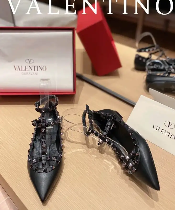 hype Valentino High Heels