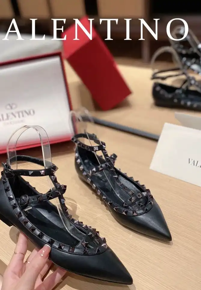 hype Valentino High Heels