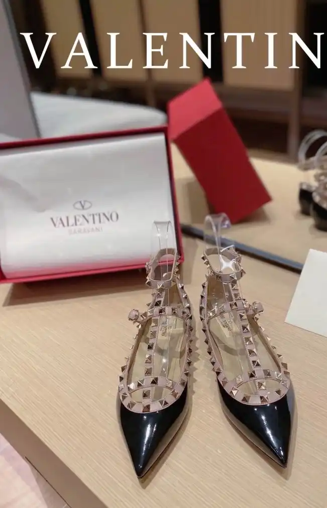 hype Valentino High Heels