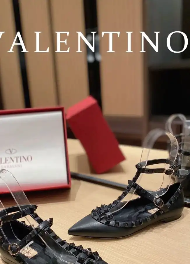 hype Valentino High Heels