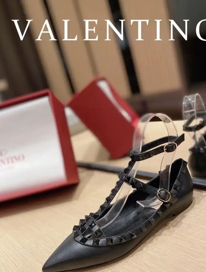 hype Valentino High Heels